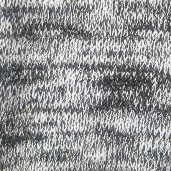 Ana Sweater Tee. Black & White Knit w/ Gold Sequins. Bow Tie Accent on Back. XL. - Picture 3 of 8